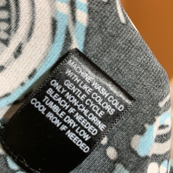 Maurices Top Blouse M Stretchy Black Blue Circles Polka Dots 3/4 Sleeve Pullover - Picture 15 of 16